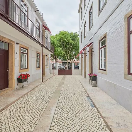Apartment Rosario In Graca Lisbon
