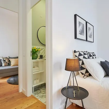 Apartment Rosario In Graca Lisbon