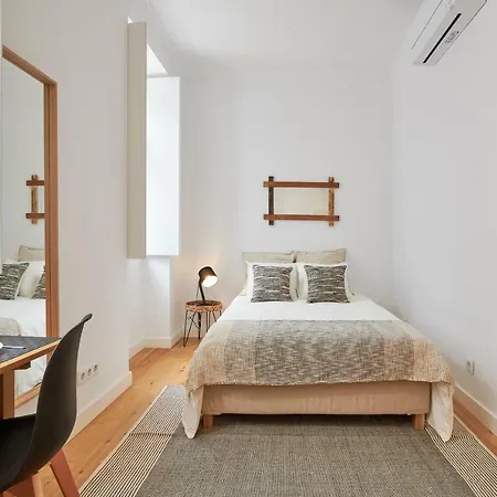Apartment Rosario In Graca Lisbon