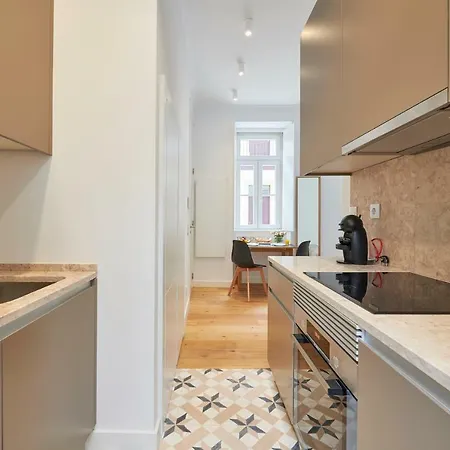 Apartment Rosario In Graca Lisbon